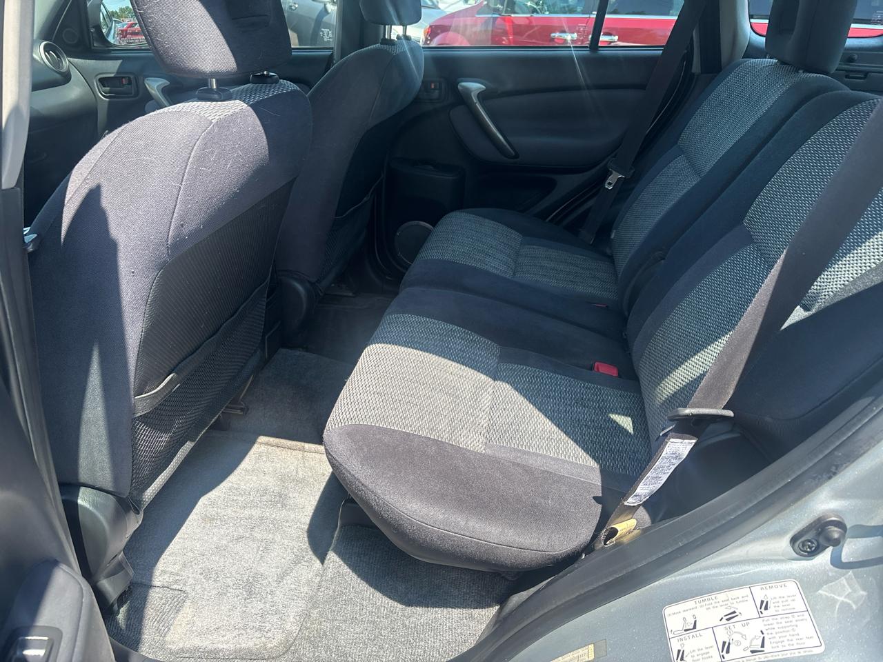 Toyota RAV4 2WD 2005