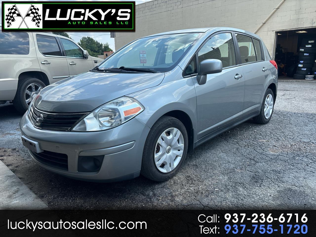Nissan Versa 1.8 SL Hatchback 2011