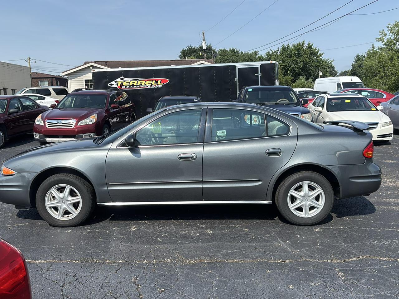 Oldsmobile Alero GL1 Sedan 2004