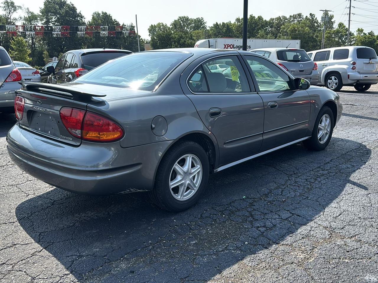 Oldsmobile Alero GL1 Sedan 2004