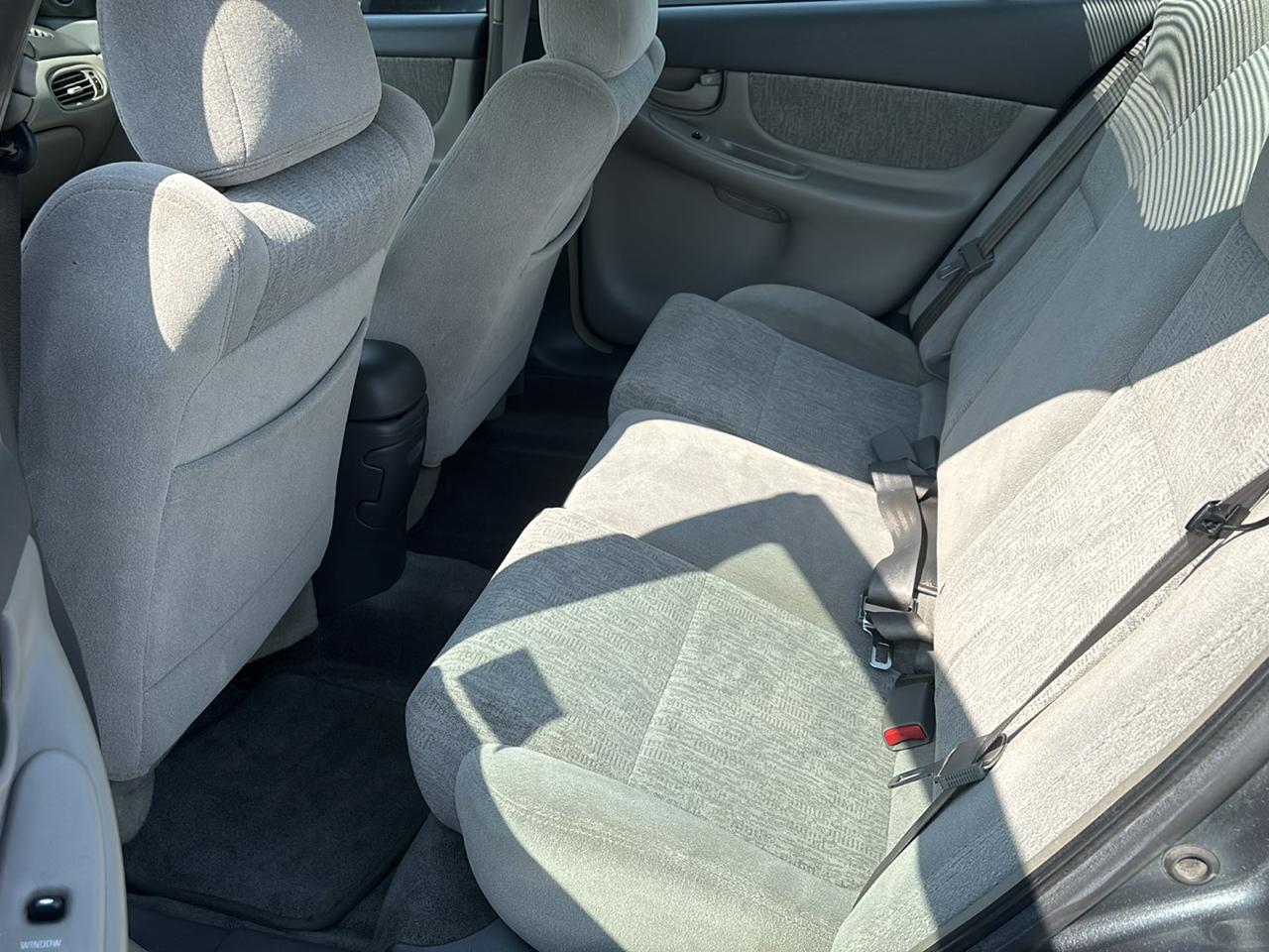 Oldsmobile Alero GL1 Sedan 2004