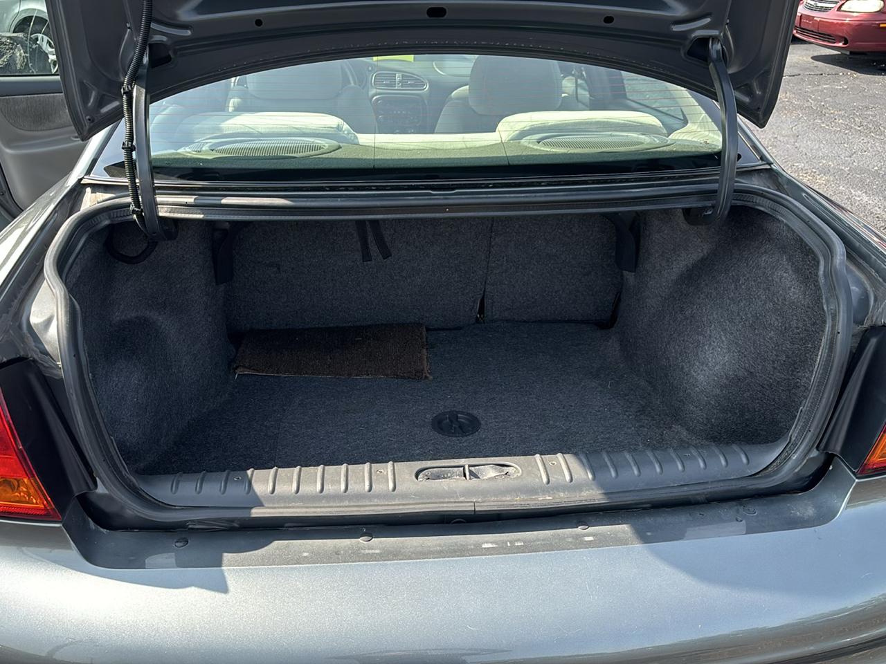 Oldsmobile Alero GL1 Sedan 2004