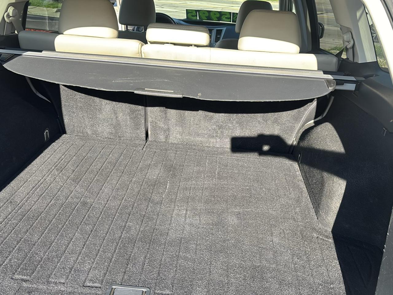 Subaru Outback 2.5i Limited 2010