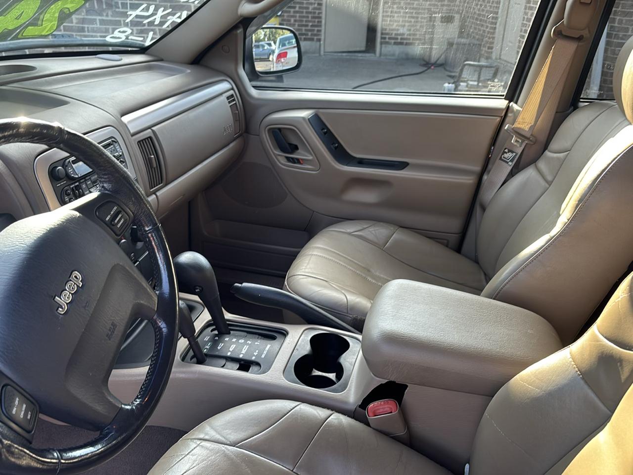 Jeep Grand Cherokee Laredo 4WD 2002