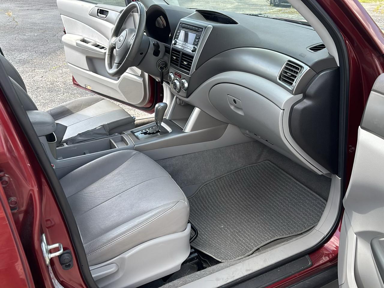 Subaru Forester 2.5X Limited 2010