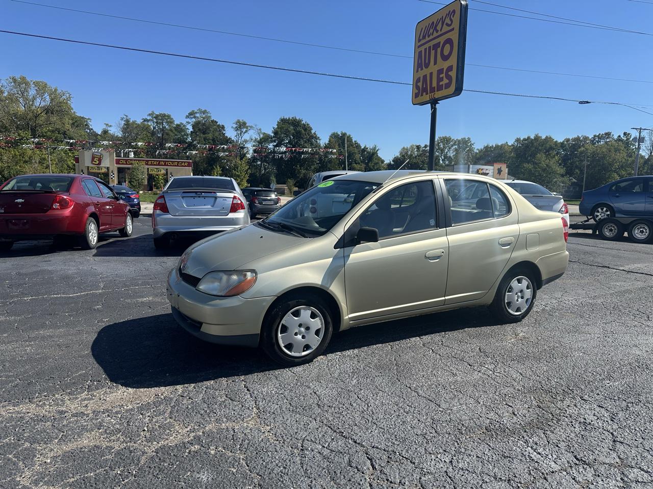 Toyota Echo photo 2