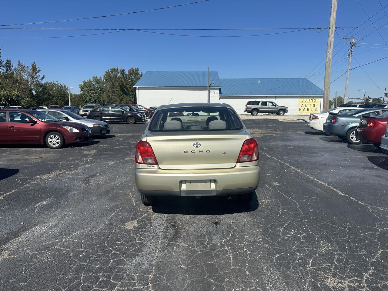 Toyota Echo photo 5