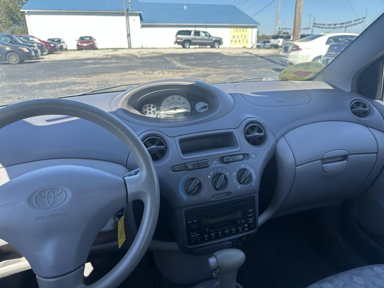Toyota Echo photo 13