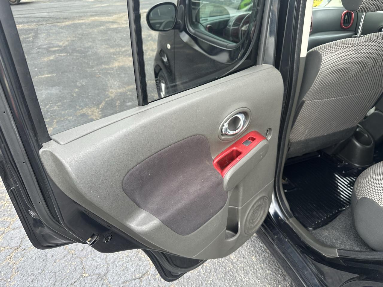 Nissan Cube 1.8 2011