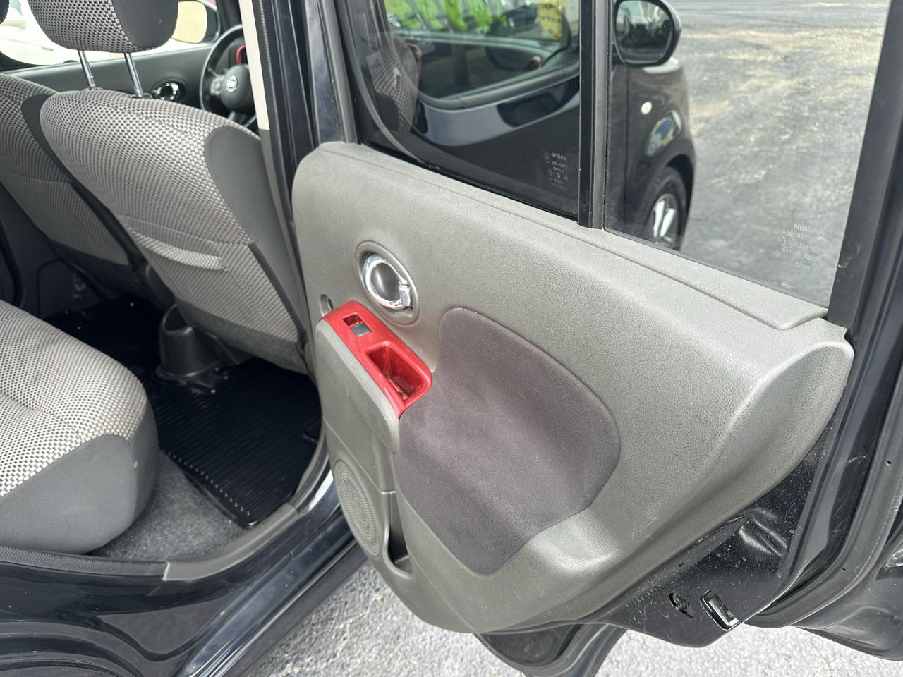 Nissan Cube 1.8 2011