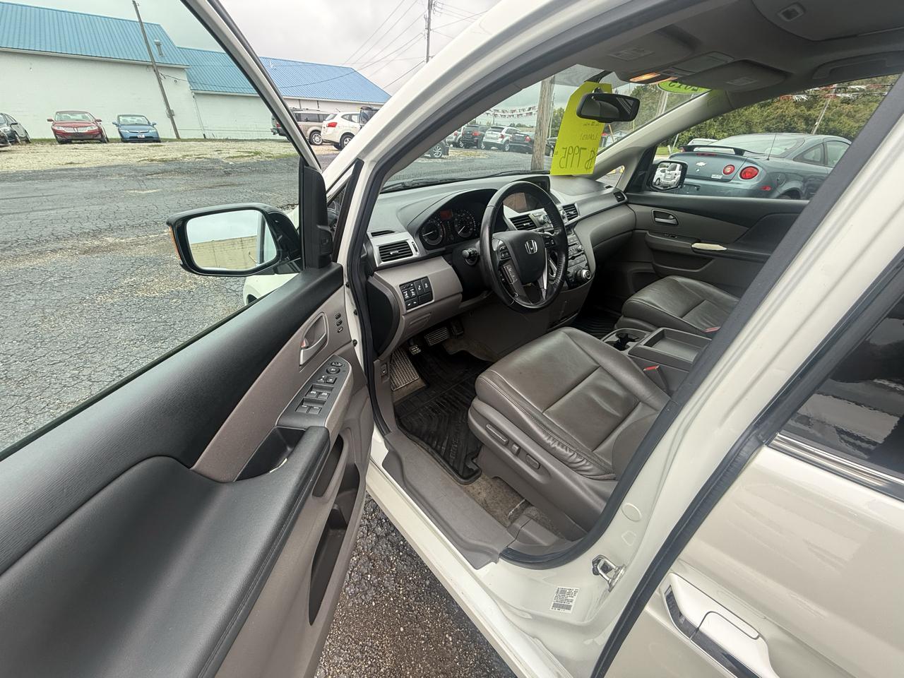 Honda Odyssey Touring 2013