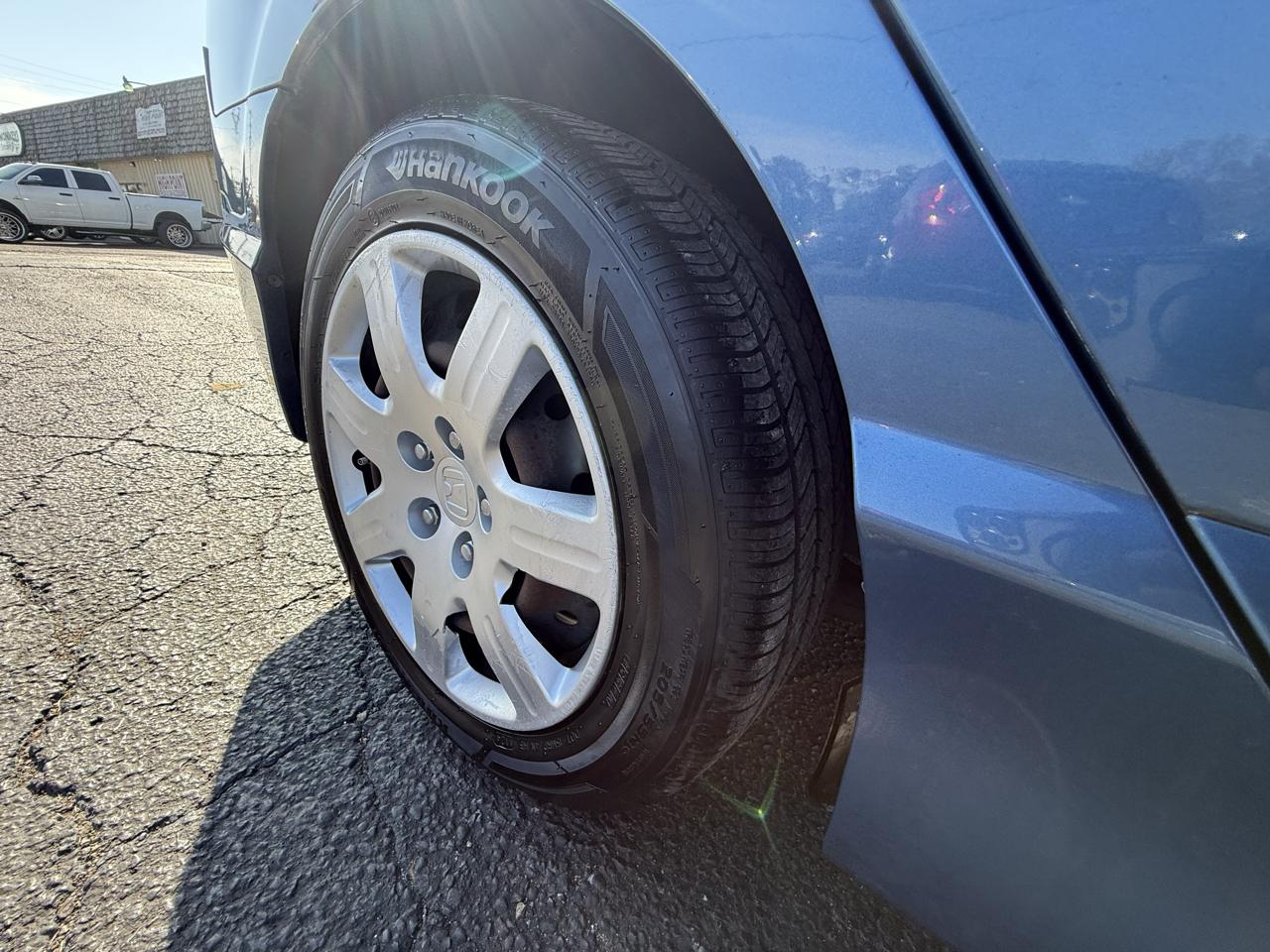 Honda Civic 4-Door Sedan 2008