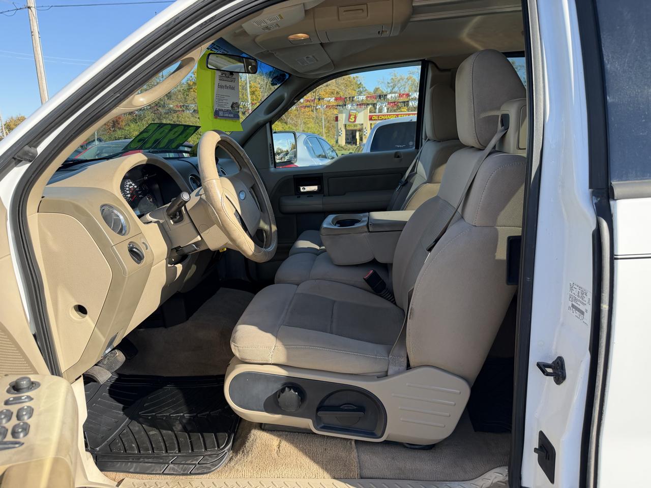 Ford F-150 Lariat SuperCab 5.5-ft Box 2WD 2004