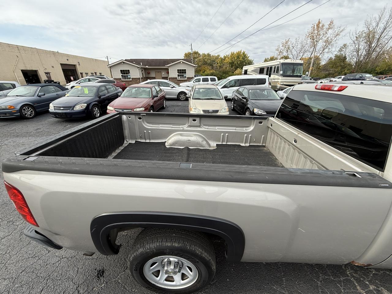 Chevrolet Silverado 1500 Reg. Cab Long Bed 2WD 2008