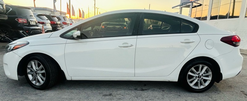 Kia Forte S 4D Sedan 2017