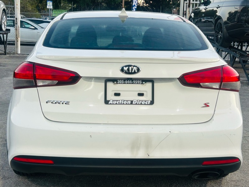 Kia Forte S 4D Sedan 2017