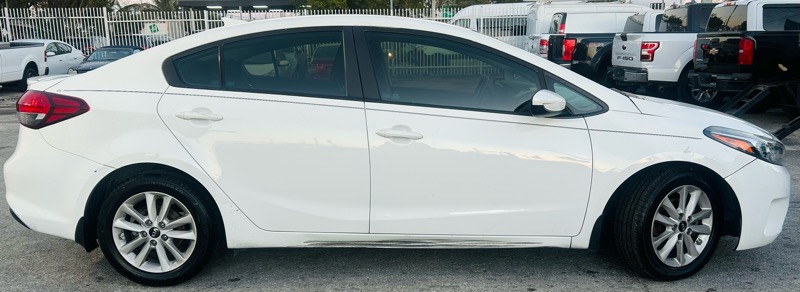 Kia Forte S 4D Sedan 2017