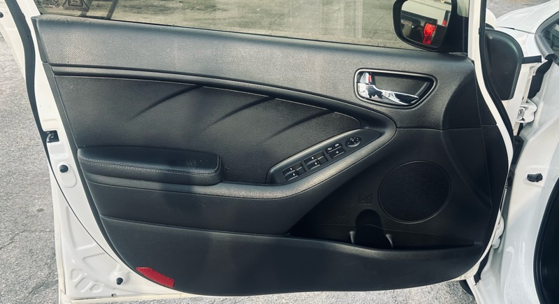 Kia Forte S 4D Sedan 2017