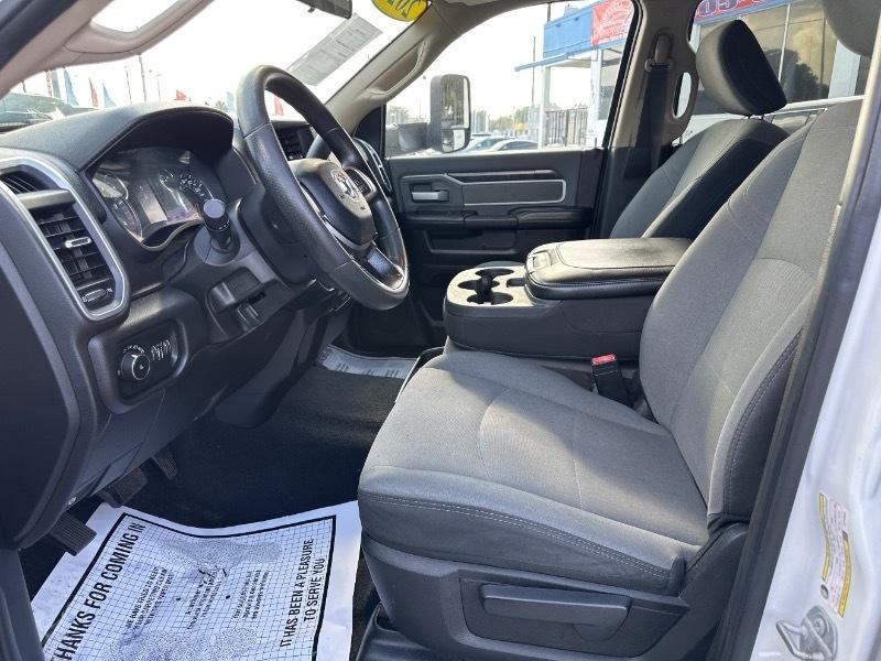RAM 3500 Big Horn Crew Cab LWB 4WD DRW 2020