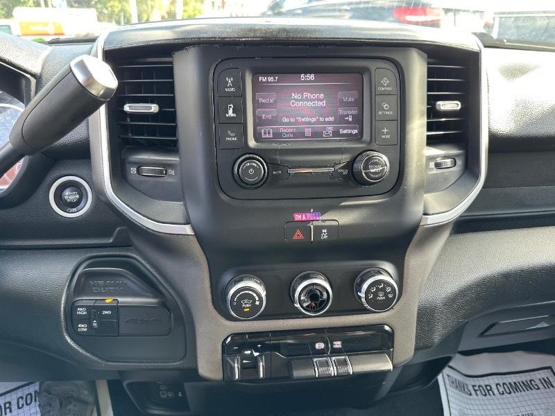 RAM 3500 Big Horn Crew Cab LWB 4WD DRW 2020