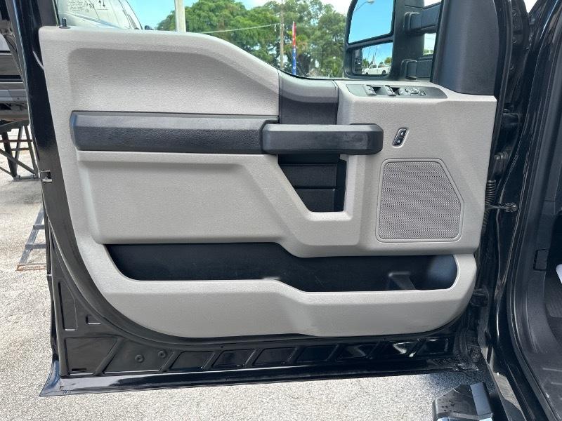 Ford F-350 SD XL Crew Cab Long Bed DRW 4WD 2021