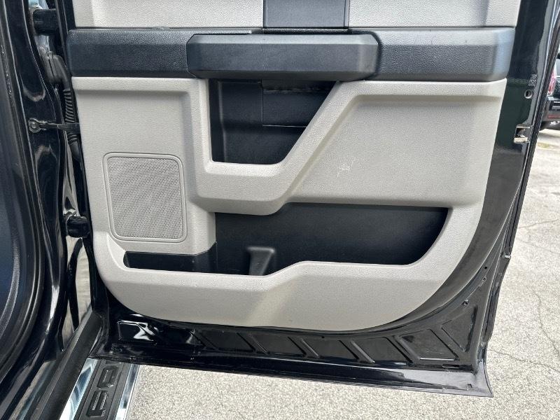 Ford F-350 SD XL Crew Cab Long Bed DRW 4WD 2021