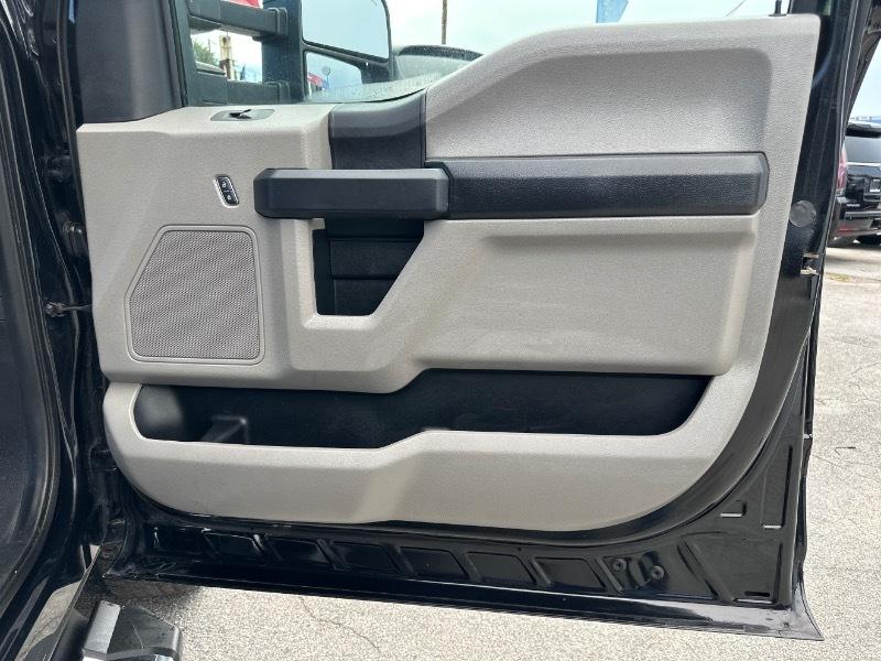 Ford F-350 SD XL Crew Cab Long Bed DRW 4WD 2021