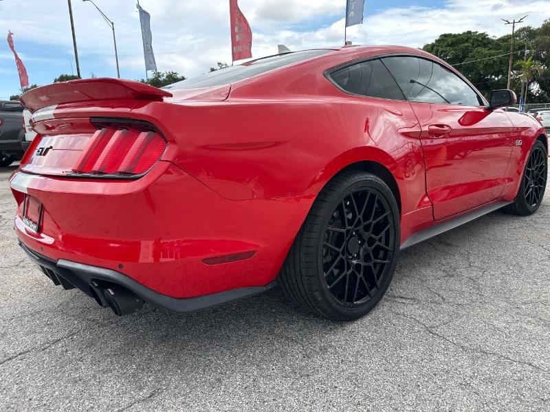 Ford Mustang GT Premium Coupe 2021