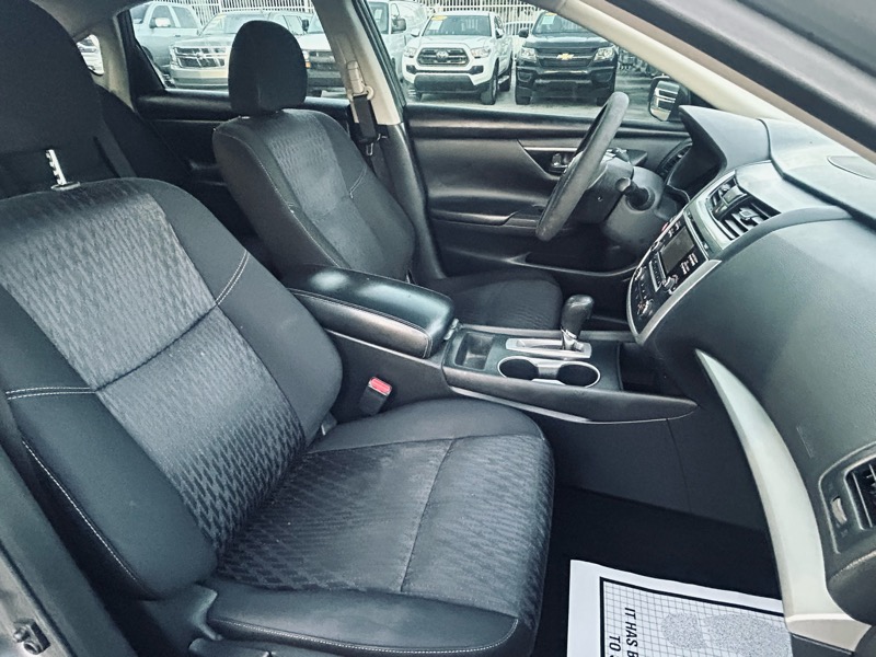 Nissan Altima 2.5 S 2017 Nissan Altima 2.5 S 2017