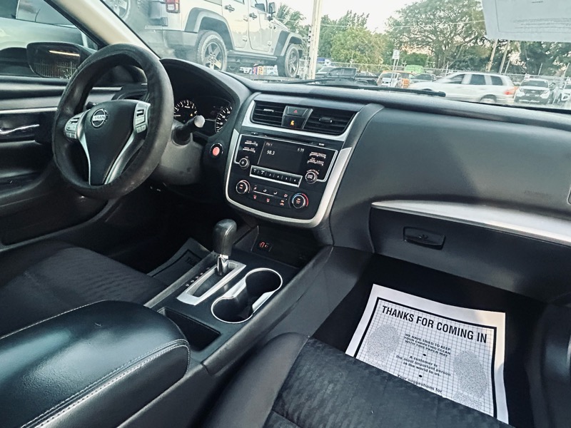 Nissan Altima 2.5 S 2017 Nissan Altima 2.5 S 2017