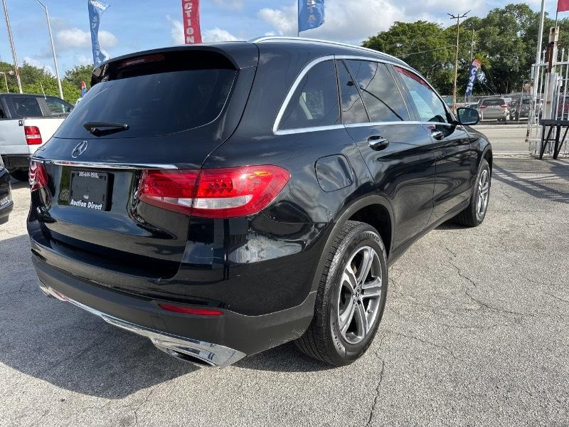 Mercedes-Benz GLC-Class GLC300 2019