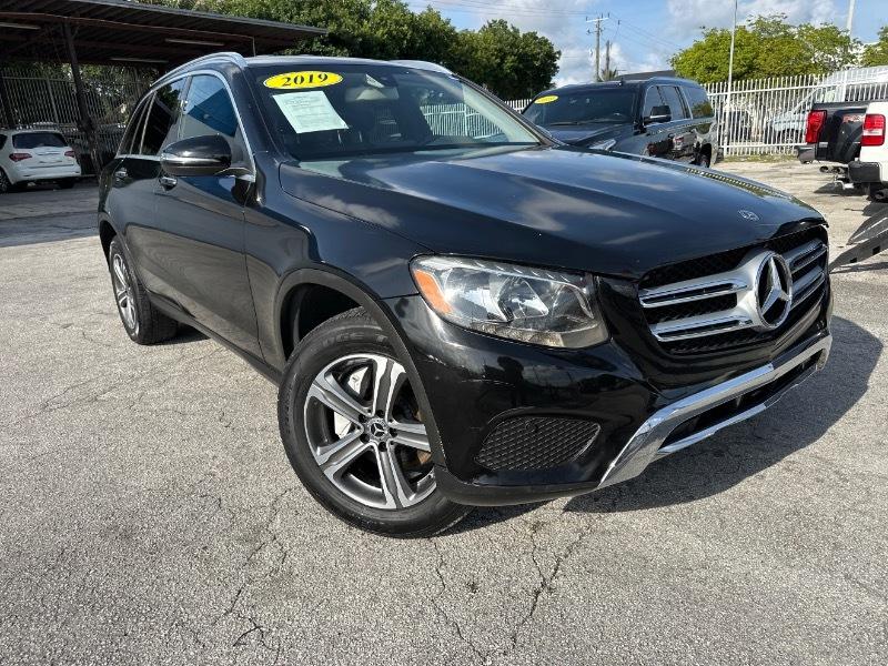 Mercedes-Benz GLC-Class GLC300 2019