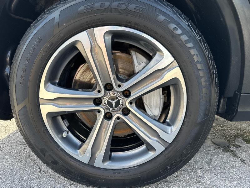Mercedes-Benz GLC-Class GLC300 2019
