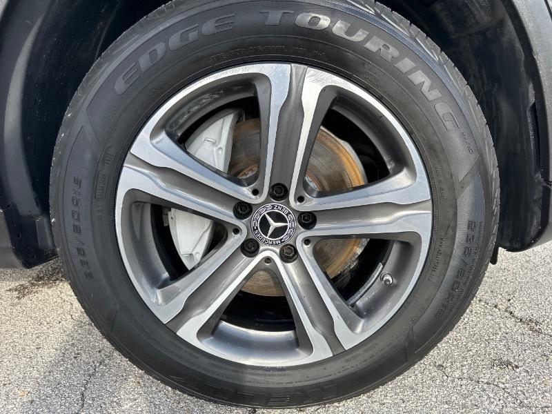 Mercedes-Benz GLC-Class GLC300 2019