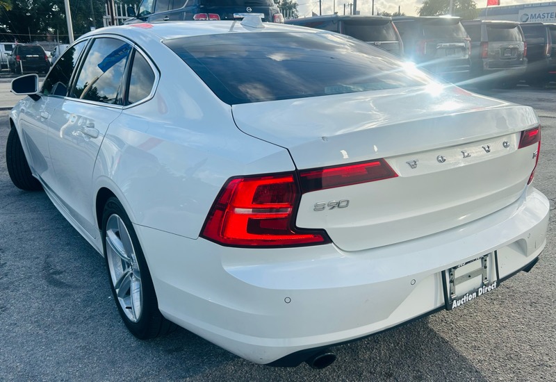 Volvo S90 T5 Momentum 2019