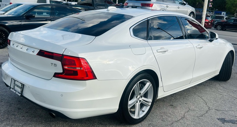 Volvo S90 T5 Momentum 2019