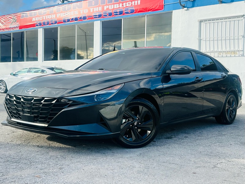 2022 Hyundai Elantra SEL