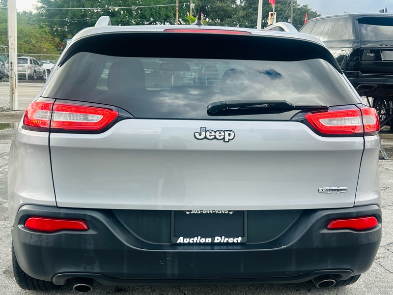 Jeep Cherokee Latitude FWD 2014