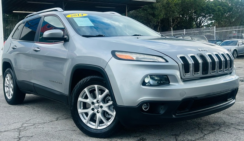 Jeep Cherokee Latitude FWD 2014