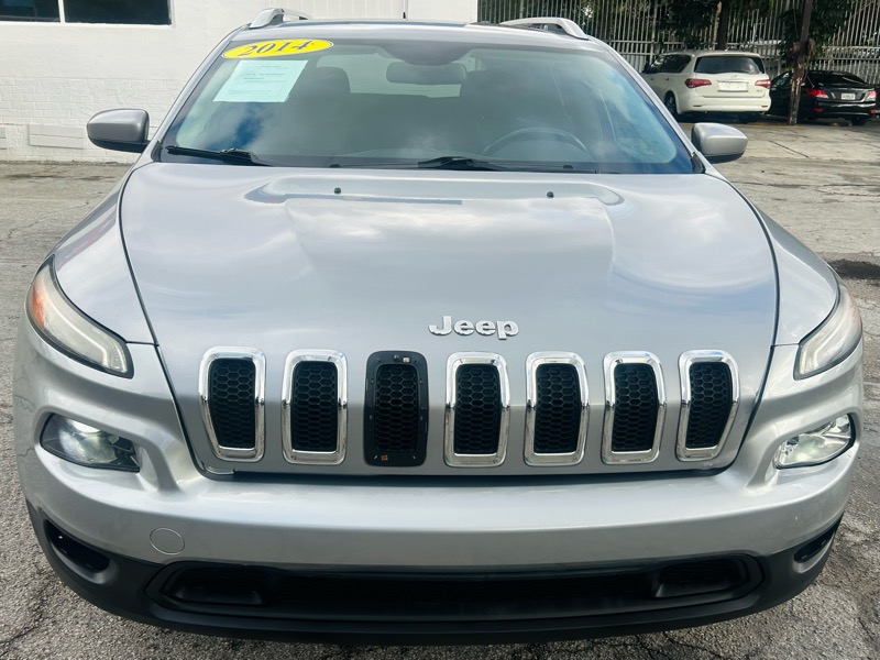 Jeep Cherokee Latitude FWD 2014