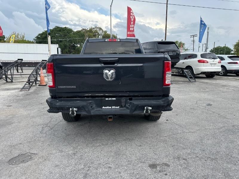 RAM 1500 Big Horn Quad Cab 2WD 2021