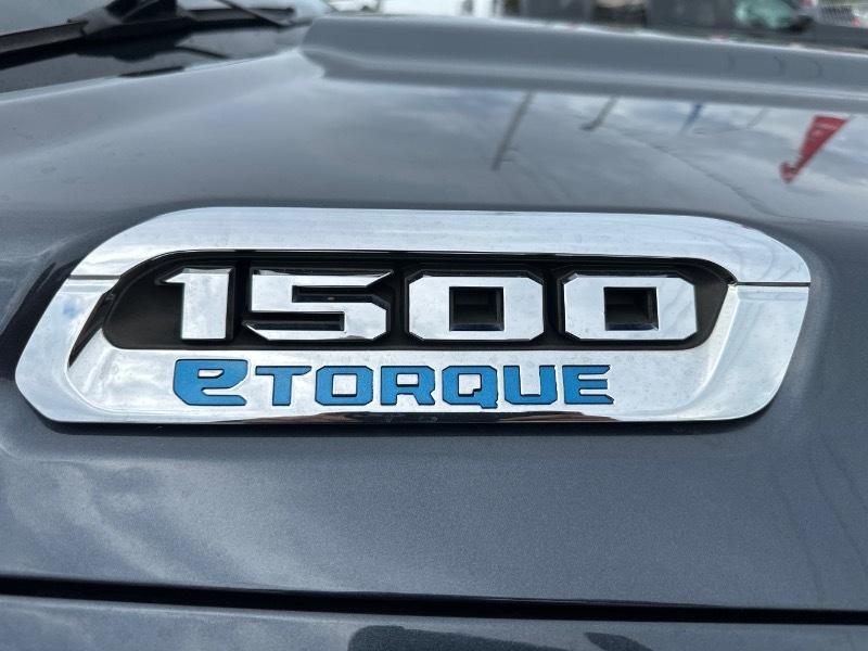 RAM 1500 Big Horn Quad Cab 2WD 2021