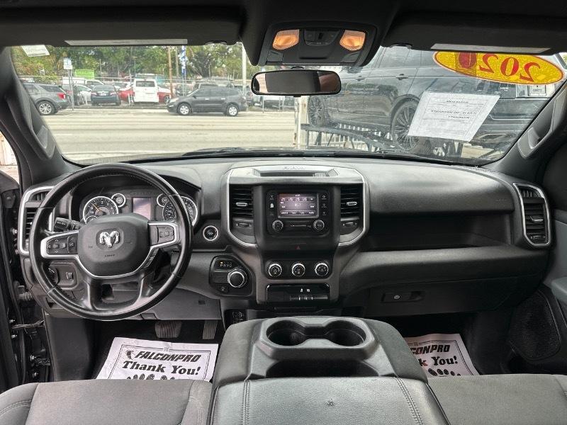 RAM 1500 Big Horn Quad Cab 2WD 2021