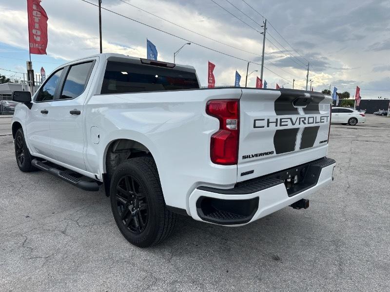Chevrolet Silverado 1500 Limited Custom Crew Cab Short Box 2WD 2022