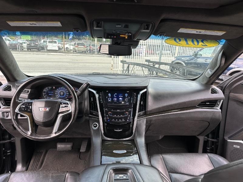 Cadillac Escalade ESV 2WD Platinum 2019