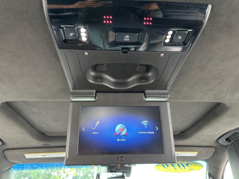 Cadillac Escalade ESV 2WD Platinum 2019