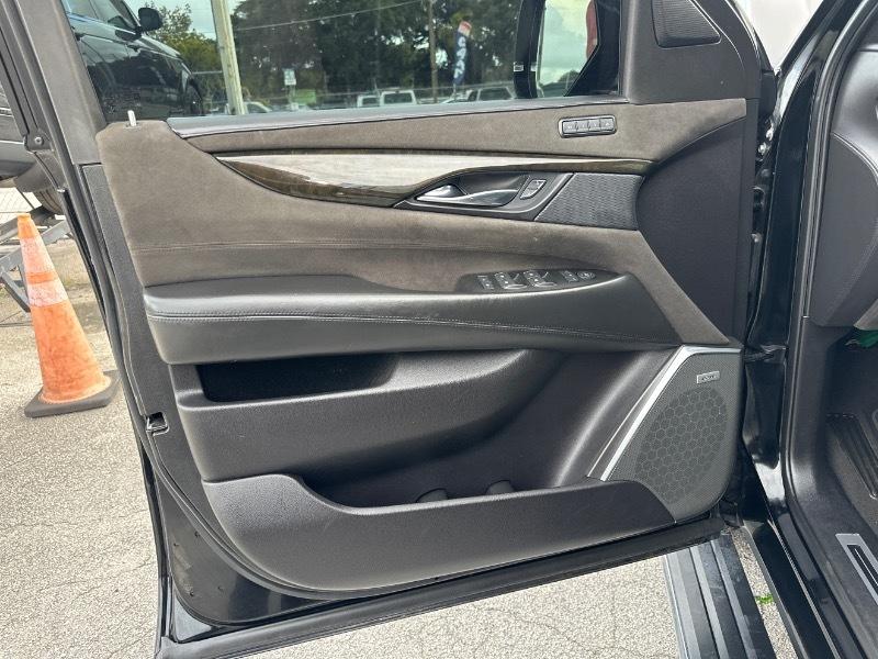 Cadillac Escalade ESV 2WD Platinum 2019