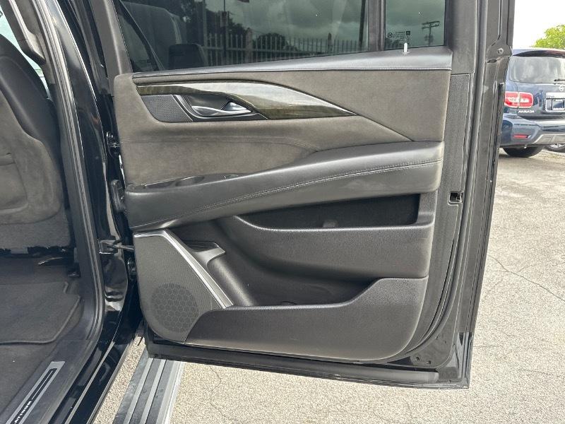 Cadillac Escalade ESV 2WD Platinum 2019