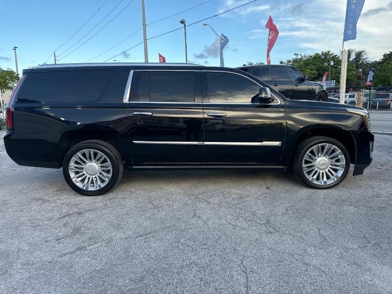 Cadillac Escalade ESV 2WD Platinum 2019