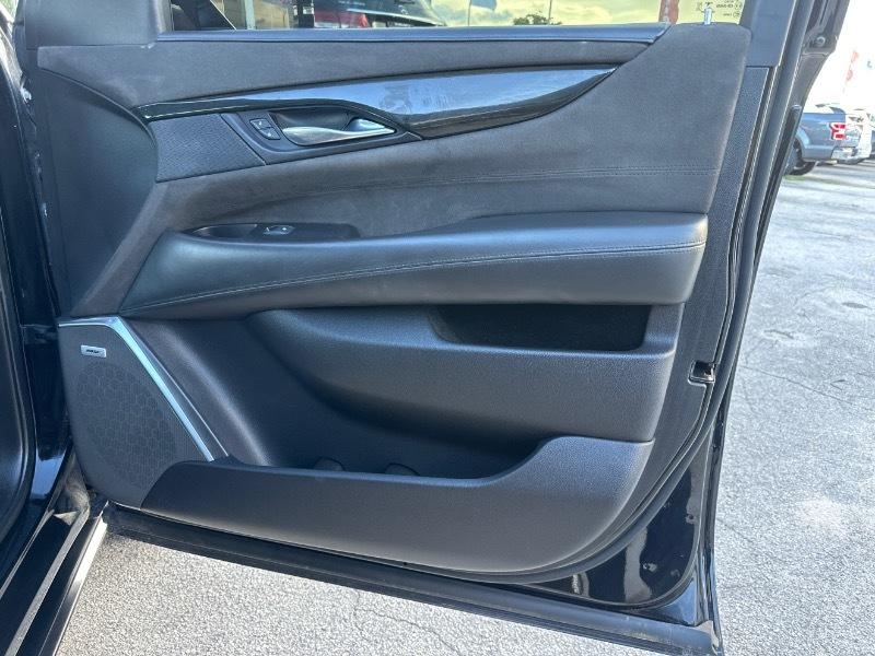Cadillac Escalade ESV 2WD Platinum 2019
